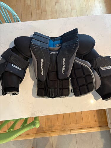 Large/Extra Large Bauer GSX Goalie Chest Protector