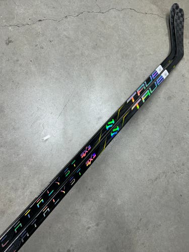 2 PACK 75 Flex Custom P28 Senior True Catalyst 9x3 Left Hand Hockey Stick Pro Stock (New)