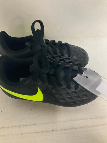 Used Nike LEGEND Soccer Cleats Black Youth 10.0 11823-S000037522