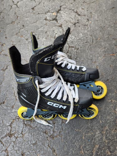 CCM Super Tacks 9350 Inline Skates Regular Width Size 5 (Used)