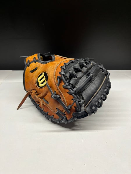 Wilson A2000 1791 RH Catcher's Baseball Glove 32.5" (Used)