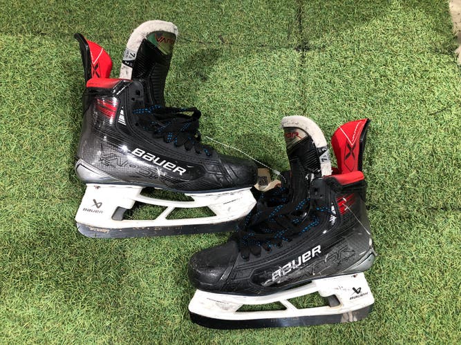 Senior Bauer Vapor X5 Pro Hockey Skates 7.5 (Used)