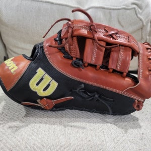 2024 Wilson RH First Base A2000 SC1620 Baseball Glove 12.5" (New)