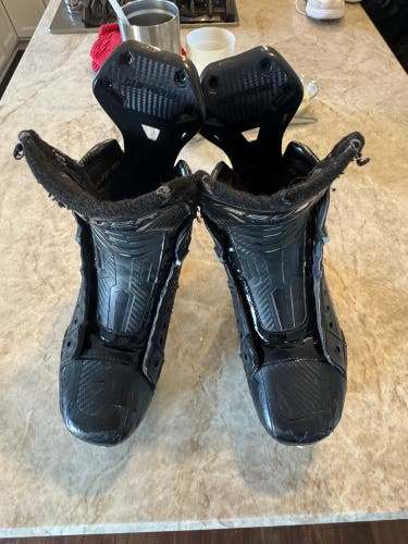 2022 Bauer Supreme Mach Hockey Skates 7 (Used)