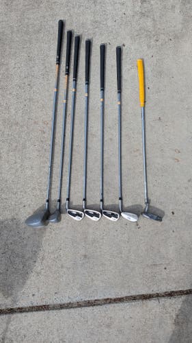 US Kids Golf UL7-63 W10 Right Handed Clubs (Full Set) Junior 8 Pieces (Used)
