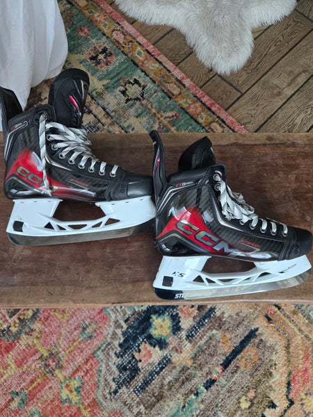 CCM JetSpeed FT8 Pro Hockey Skates Regular Width 8.5 (Used)