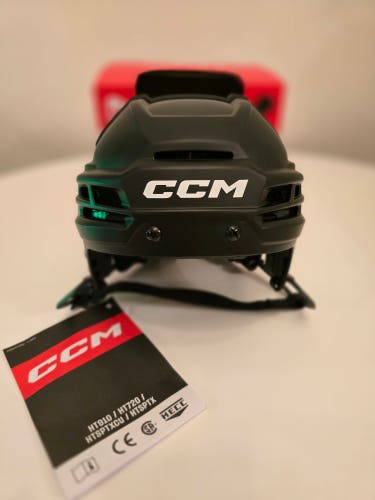 Small CCM Tacks 720 Helmet (New) - Matte Black