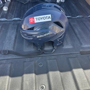 Large Bauer Re-Akt 85 Helmet Pro Stock (Used)