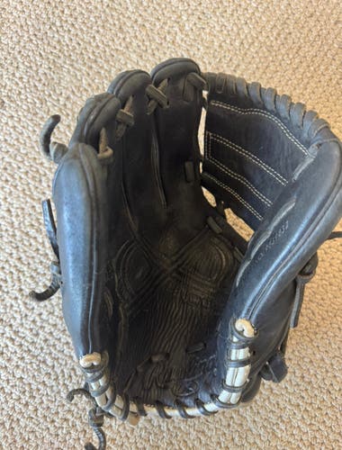 Rawlings Left Hand Throw Encore Baseball Glove 11.75" (Used)