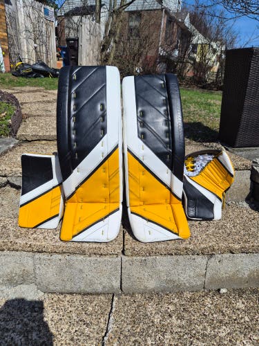 33" +2" Warrior Ritual G4 Pro Regular Goalie Full Set Pro Stock (Used)