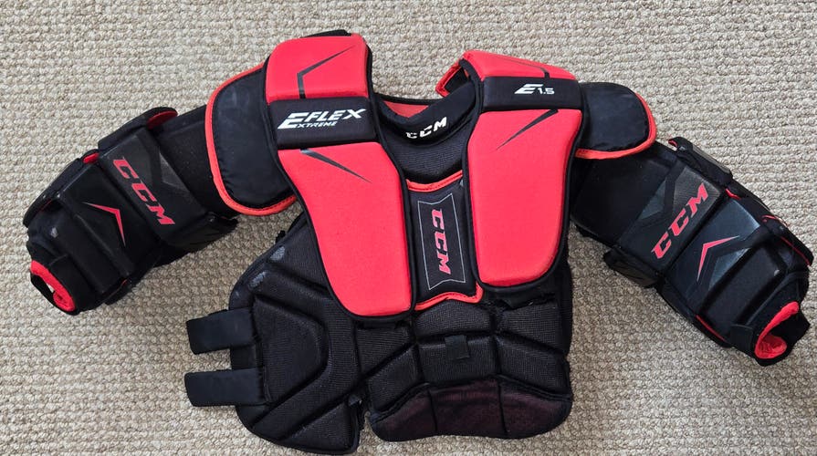Junior Small/Medium CCM Extreme Flex E1.5 Goalie Chest Protector (Used)