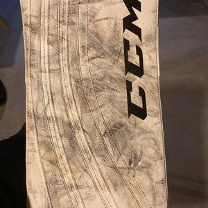 CCM Extreme Flex 500 Regular (Used)