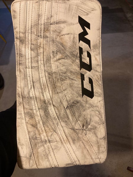 CCM Extreme Flex 500 Regular (Used)