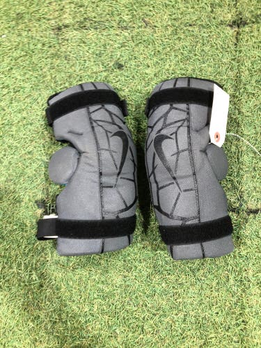 Large Youth Nike Vapor Arm Pads (Used)