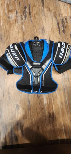 Large Bauer Goalie Chest Protector (Used)