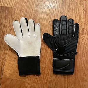 Adidas Youth Predator GL Training Goalkeeper Gloves IW6281 Size 4