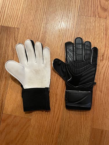 Adidas Youth Predator GL Training Goalkeeper Gloves IW6281 Size 4