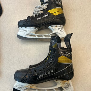 2020 Bauer Supreme Ultrasonic Hockey Skates 8.5 (Used)