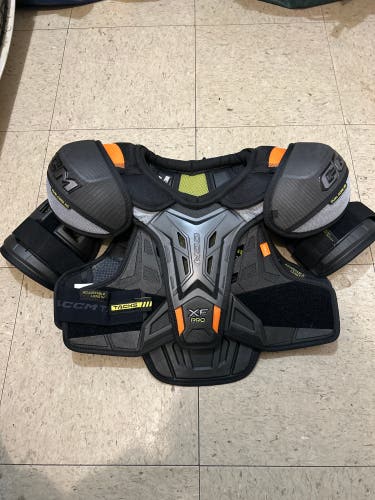 Men's Small Senior CCM XF Pro Shoulder Pads (New)