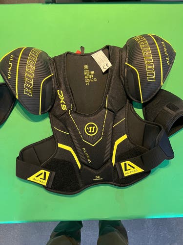 New Warrior Alpha DX5 Shoulder Pads | Senior Medium