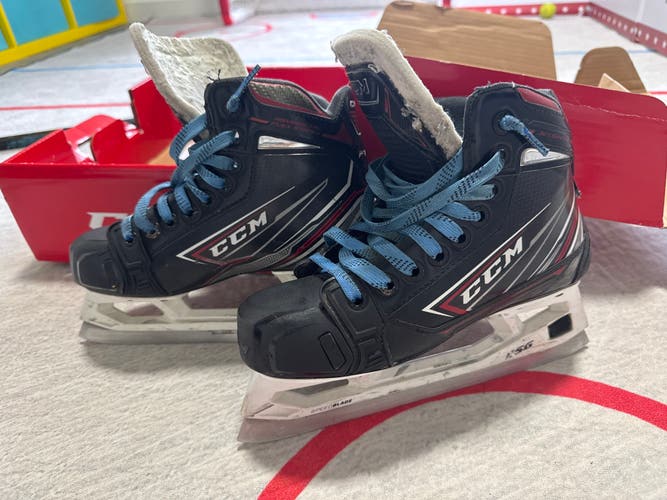 2019 CCM JetSpeed FT480 Hockey Goalie Skates Size 3 (Used)