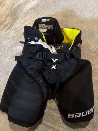 Junior Small Bauer Supreme 3S Hockey Pants (Used)
