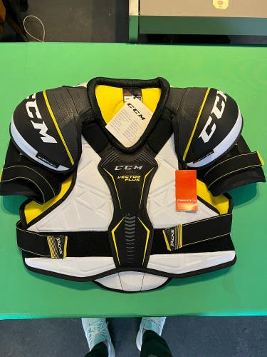 New CCM Vector Plus Shoulder Pads | Senior XL