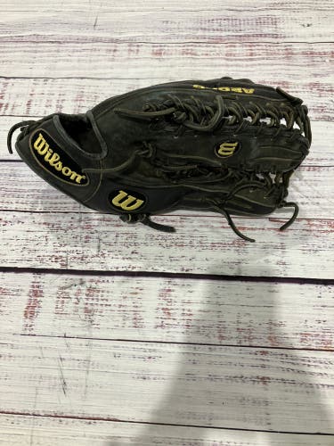 Black Wilson A2000 RH Outfield Baseball Glove 12.75" (Used)