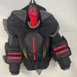 Small Bauer Vapor Hyperlite 2 Goalie Chest Protector (Used)