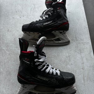 2019 Bauer Vapor 2X Hockey Skates Regular Width Size 5 (Used)