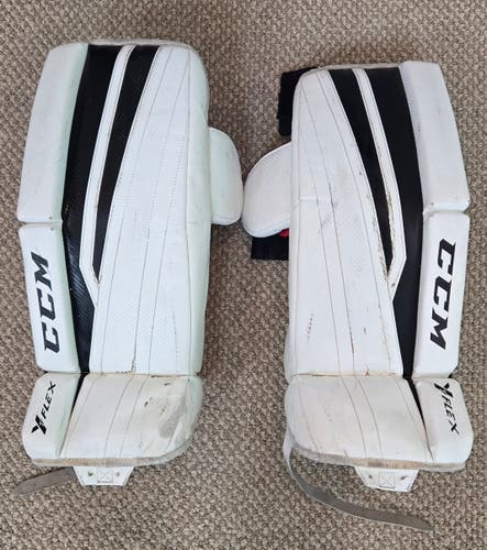 24" CCM Y Flex Goalie Leg Pads (Used)