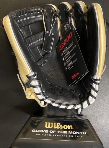 Wilson A2000 RH Baseball Glove 11.5" January 2018 Glove of the month.(New)