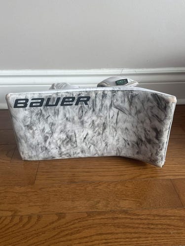 2024 Bauer Supreme Shadow Blocker Regular (Used)