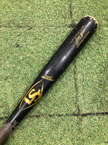 Louisville Slugger CY22 Bat 32" (Used)