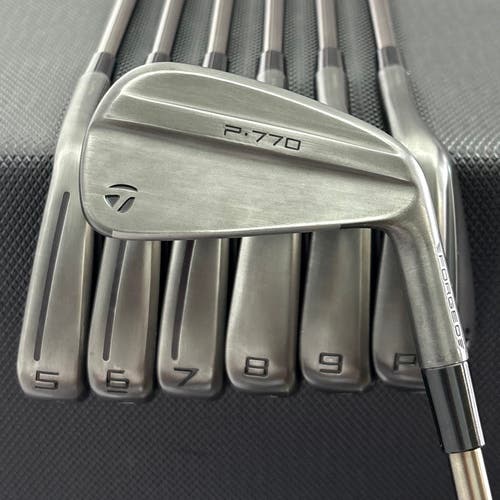 TAYLORMADE P770 BATTLE WORN IRON SET 4-P