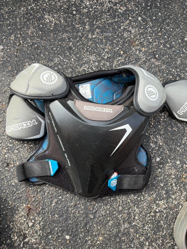 Small Youth Maverik MX Shoulder Pads (Used)