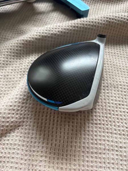 Unisex Titleist Right Handed Driver 10.5 Loft (Used)