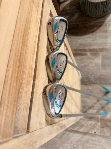 Women's Tour Edge Lady Edge Left Handed — 8 Iron, PW, SW