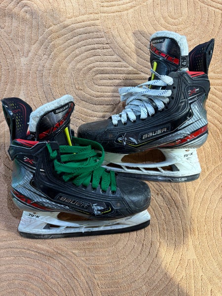 Intermediate Bauer Vapor 2X Pro Hockey Skates Regular Width Size 4.5 (Used)