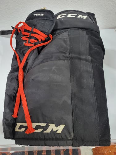 Men's Large Junior CCM RBZ Hockey Pants (Used)