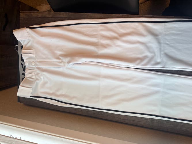 White Men's Small Adult Easton Game Pants (New)