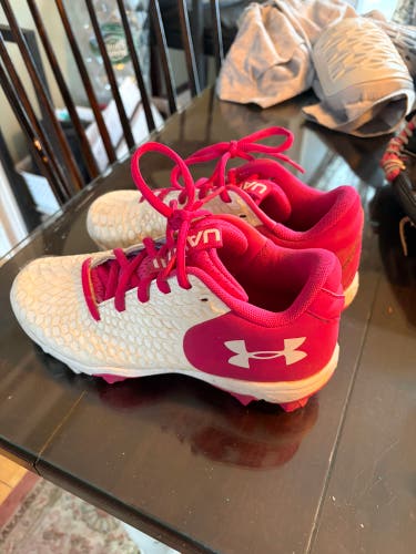 Pink Kid's 3.5Y (Big Kids / Youth) Under Armour Mid Top (Used)