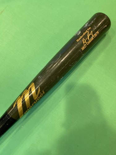 32" Marucci AR27 Maple Baseball Bat