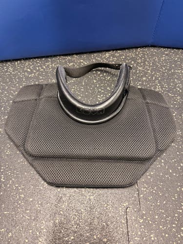 KOVA NECK GUARD - Size Senior (Used)