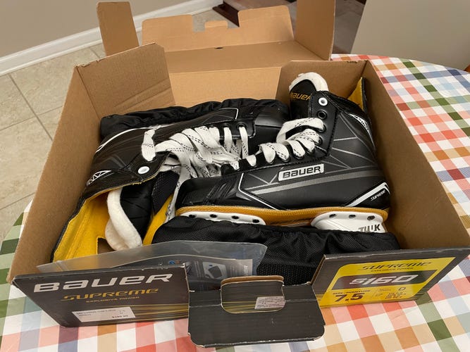 Black/White 2016 Bauer Supreme S160 Hockey Skates Regular Width 7.5 (Used)