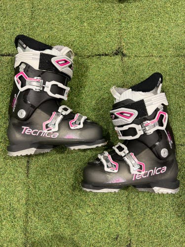 Women's Tecnica Ten.2 Ski Boots - Mondo 23.5 | 276mm (Used)