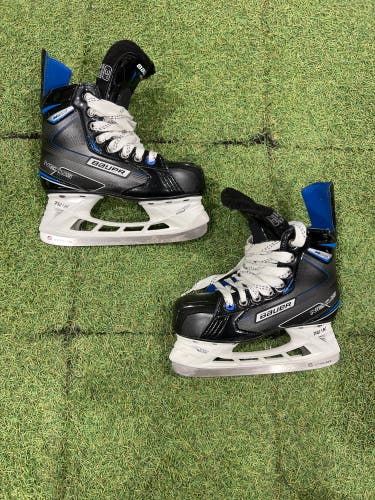 Junior Bauer Nexus N2700 Hockey Skates Regular Width Size 3 (Used)