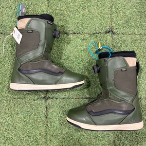 Men's 10.5 Vans Encore Snowboard Boots (Used)