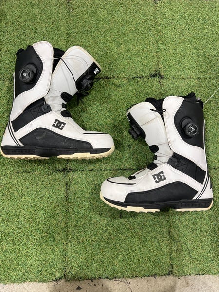Men's 11.0 DC Scout Snowboard Boots (Used)