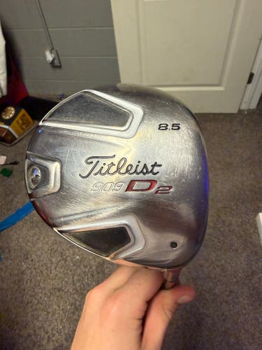 Men's 2009 Titleist 909 D2 Right Handed Driver Regular Flex Loft 8 (Used)